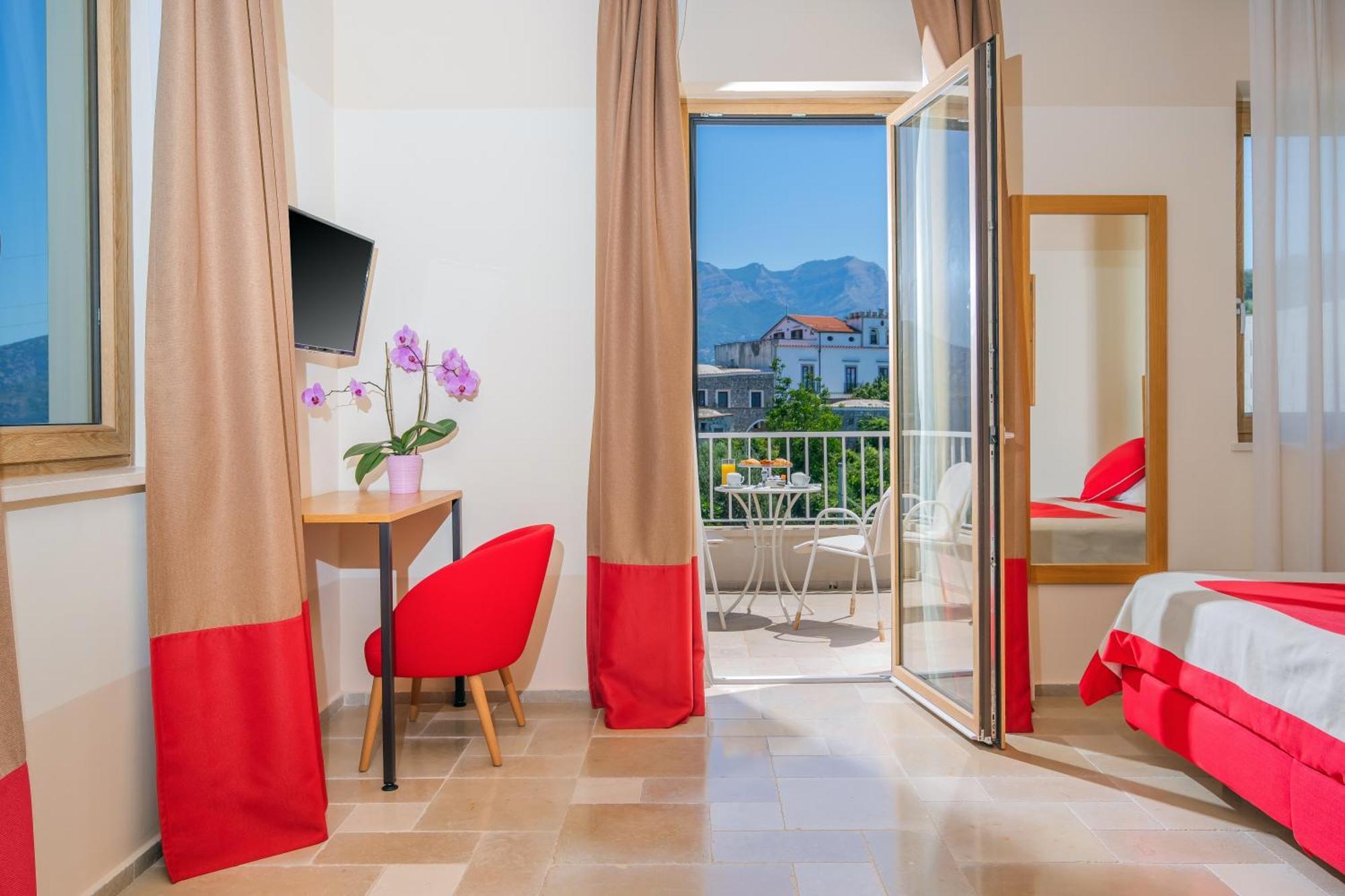 Maison Montechiaro วีโกเอเกวนเซ ภายนอก รูปภาพ