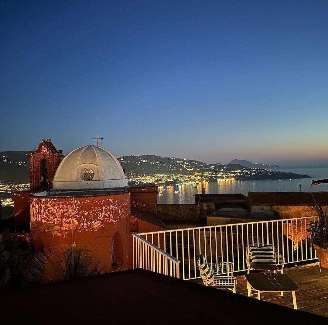 Maison Montechiaro วีโกเอเกวนเซ ภายนอก รูปภาพ