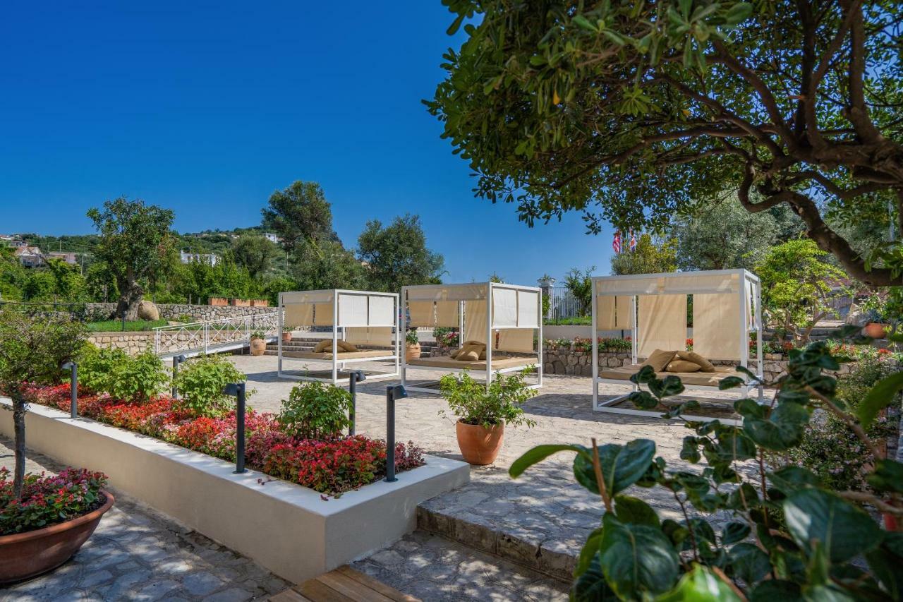 Maison Montechiaro วีโกเอเกวนเซ ภายนอก รูปภาพ
