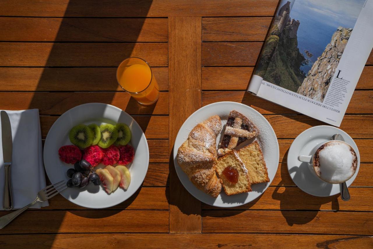 Maison Montechiaro วีโกเอเกวนเซ ภายนอก รูปภาพ